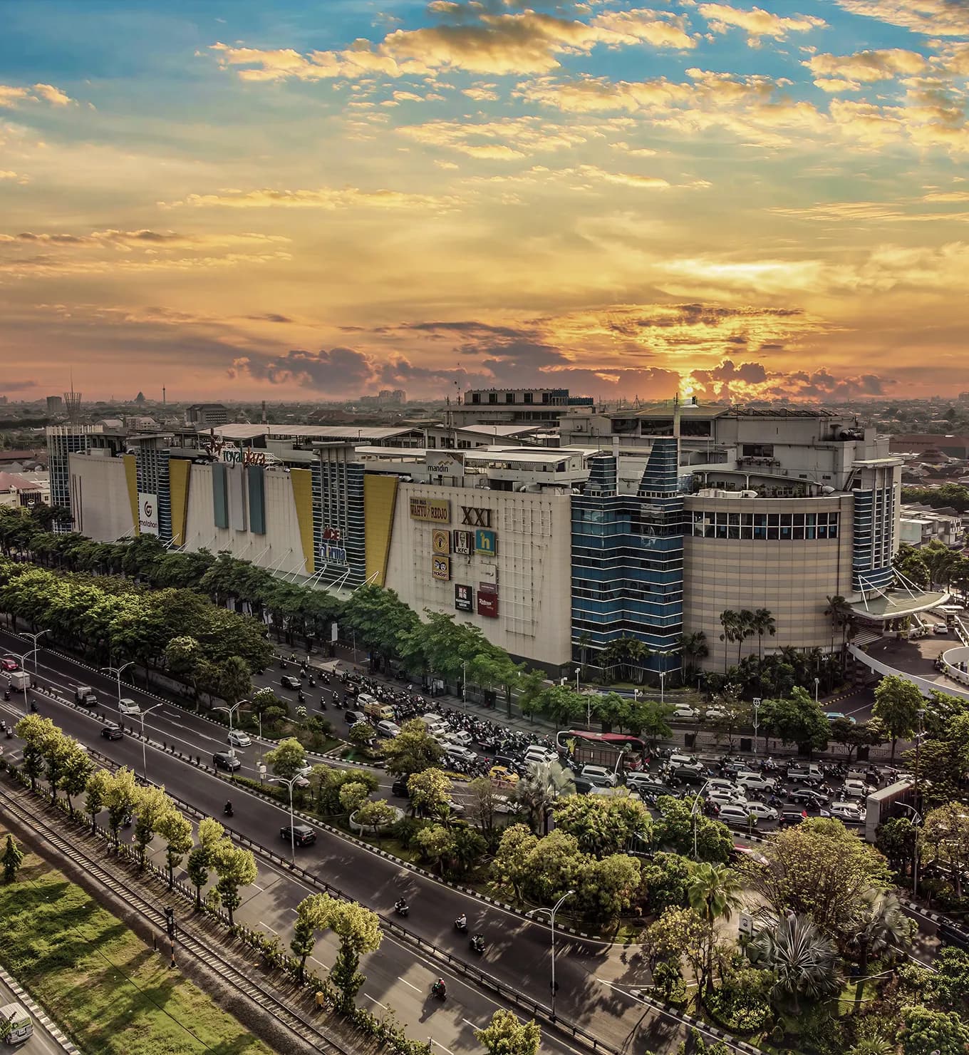 Royal Plaza